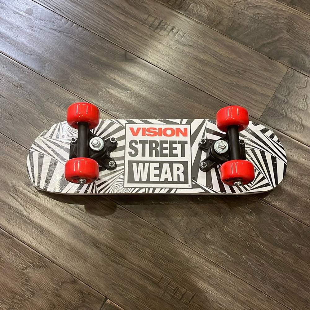 Vision Street Wear VSW mini Skateboard skate new